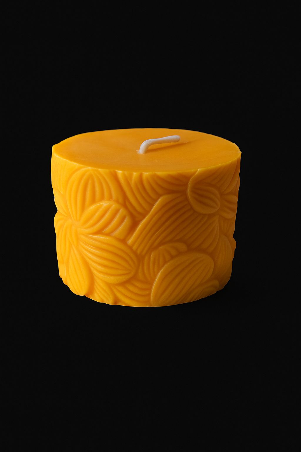 Flower pillar candle